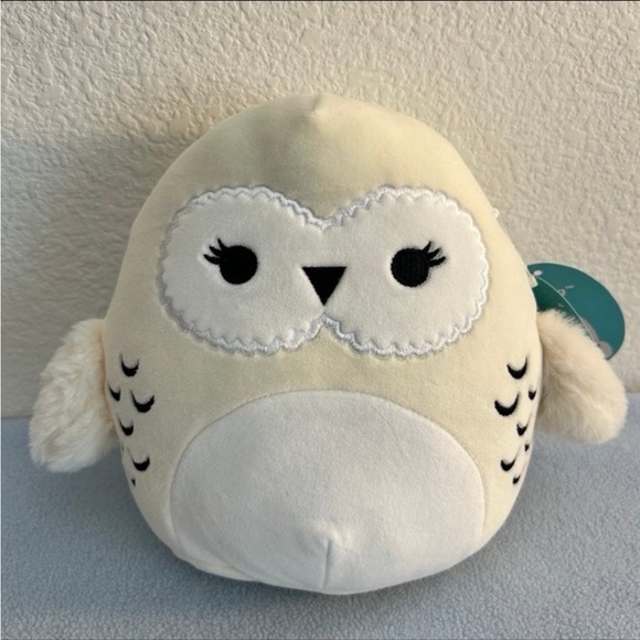 Squishmallows: Harry Potter - 8” Hedwig the Owl - Picture 1 of 7